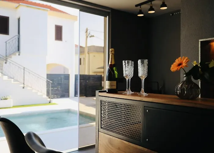 Tia Apartman *