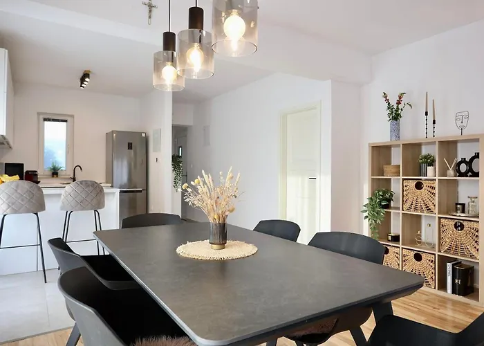 Tia Apartman